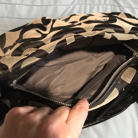 Coach purse - Picture 3 of 8